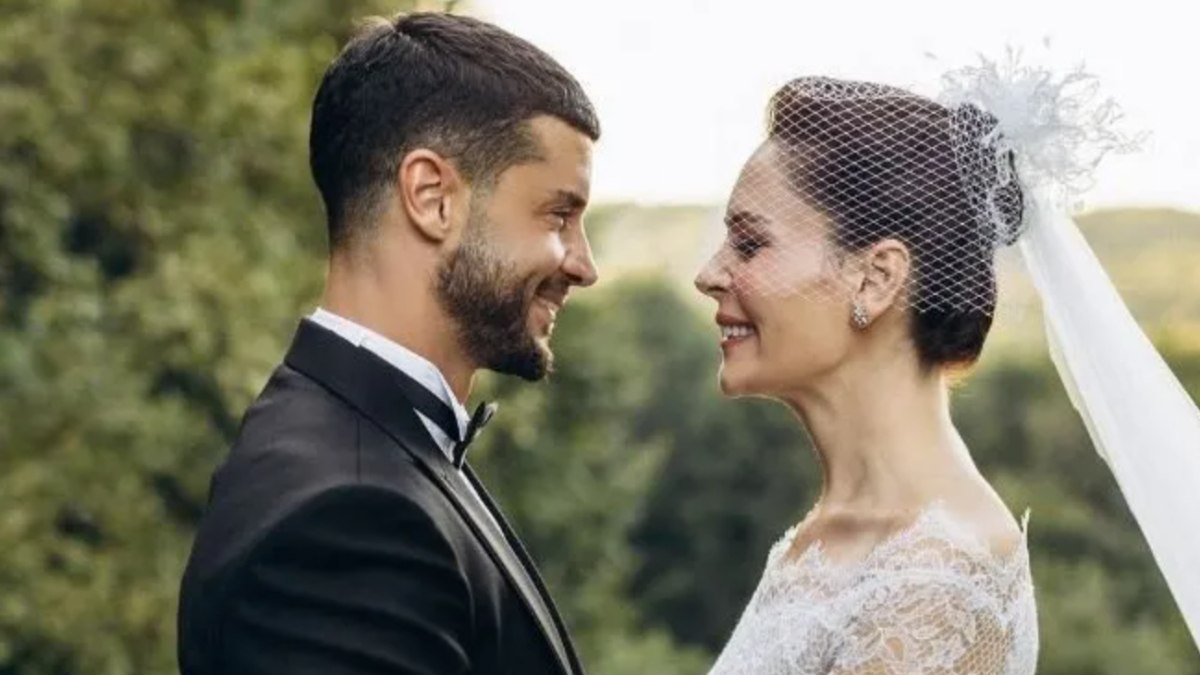 Yıldız Çağrı Atiksoy’dan minik kızıyla yeni poz! Takipçileri anne-kıza yorum yağdırdı