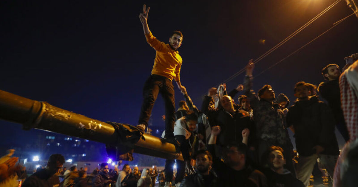 Irak, Şam’daki elçiliğini Lübnan’a taşıdı, İran elçiliği basıldı