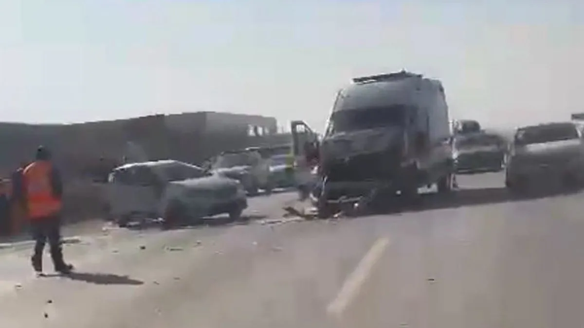 Ankara feci kaza! Karşı yöne geçen otomobil, ambulans ve TIR ile çarpıştı! 1 ölü, 4 yaralı