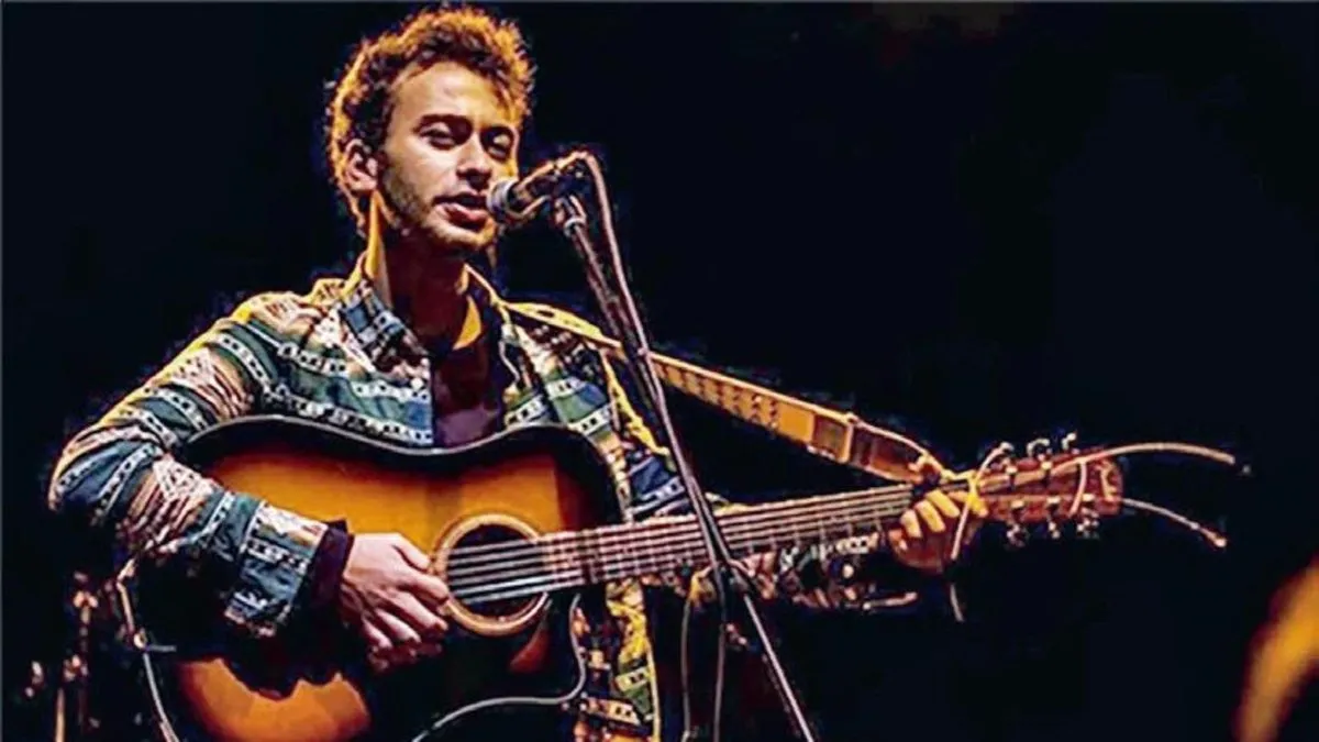 Üç davayı da kazandı